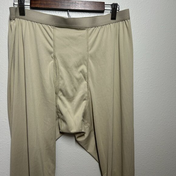 MENS POLARTEC TAN SILKY BOTTOMS SIZE LARGE - Picture 2 of 6
